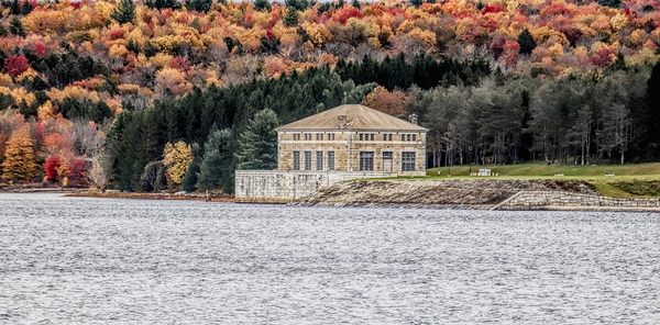 Neversink Head House In Autumn Print