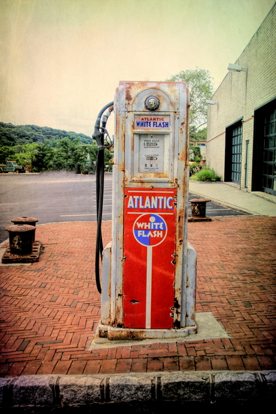 Atlantic White Flash Print